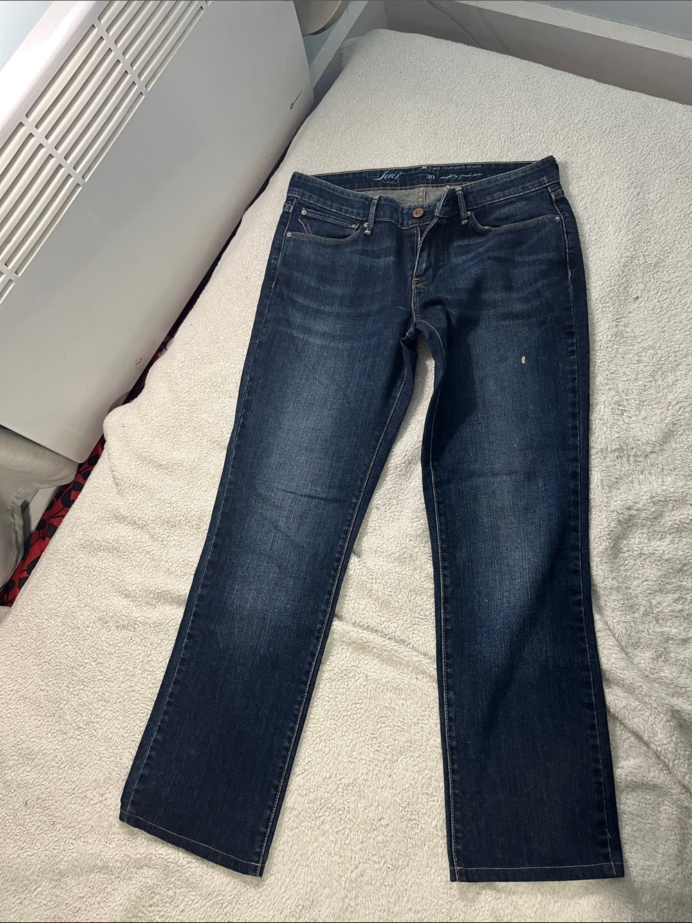 Levi's Dark Indigo Straight-Leg Women's Jeans B018